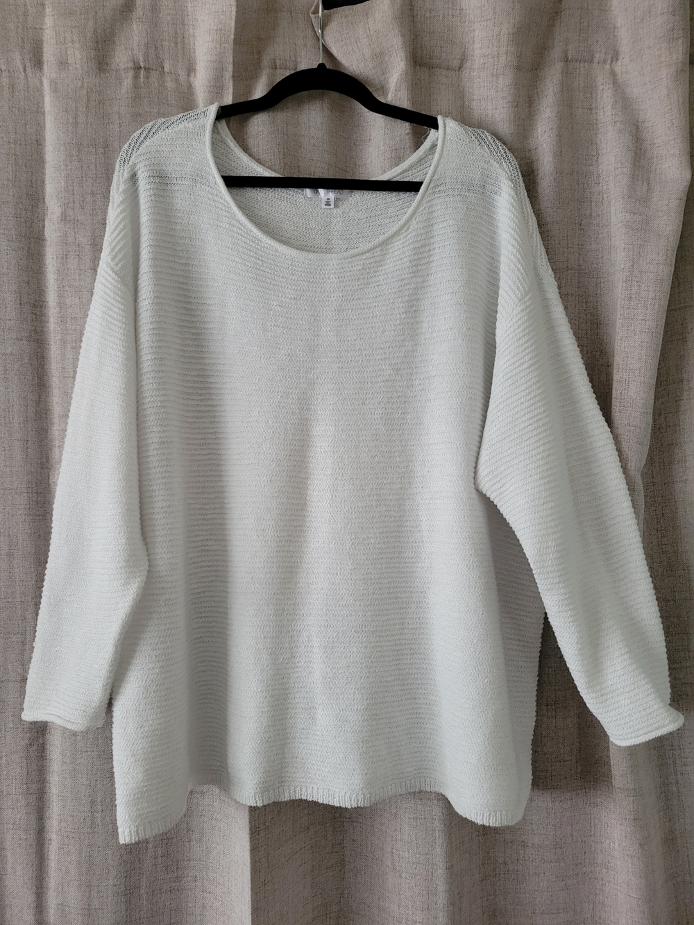 Women’s White Knit Pullover Sweater